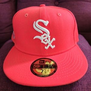 New Chicago Whitesox hat 7.5 fitted  Red, Darkish pinkish